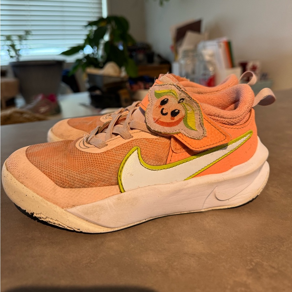 Size 13 girls Nike runners.